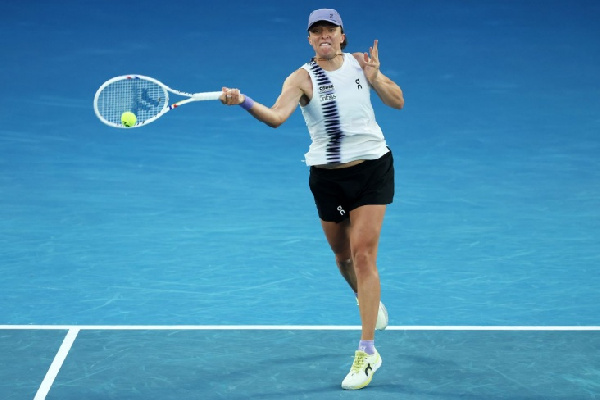 "Ей не нужен новый тренер": экс-тренер Серены Уильямс высказался об Иге Швентек