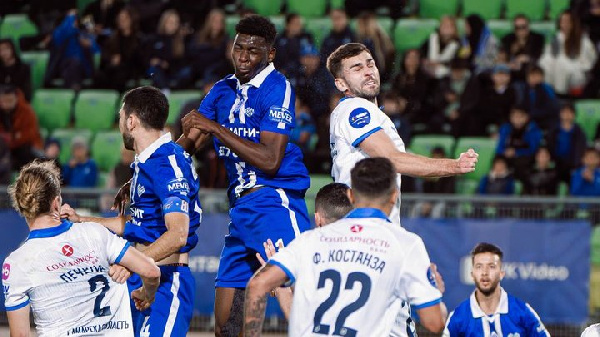 "Динамо-Махачкала" обыграла "Крылья Советов" в матче РПЛ