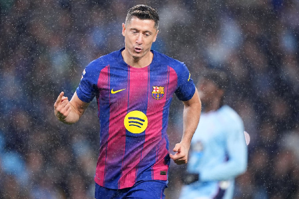 У лидера "Барселоны" перелом: сколько он пропустит?