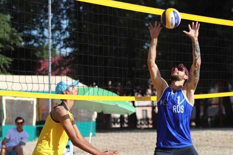 plyaznyi volleyball (3).jpg