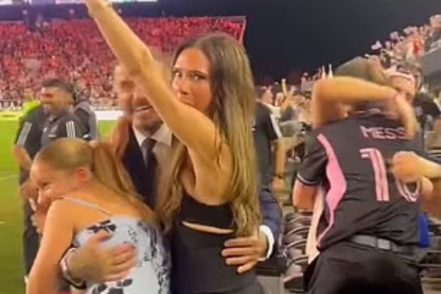 reaktsia na pervyi gol Messi (3).jpg