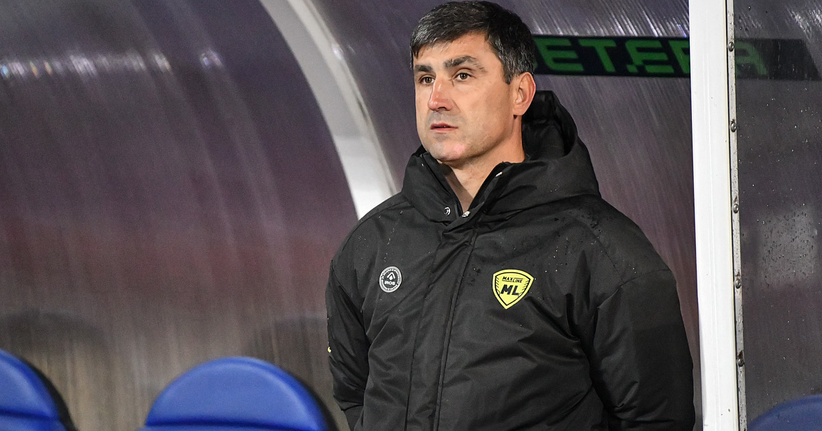 Yalangoch bolalar sorish Dik Jonli jinsiy olatni bilan 3D porno video onlayn jinsiy aloqa