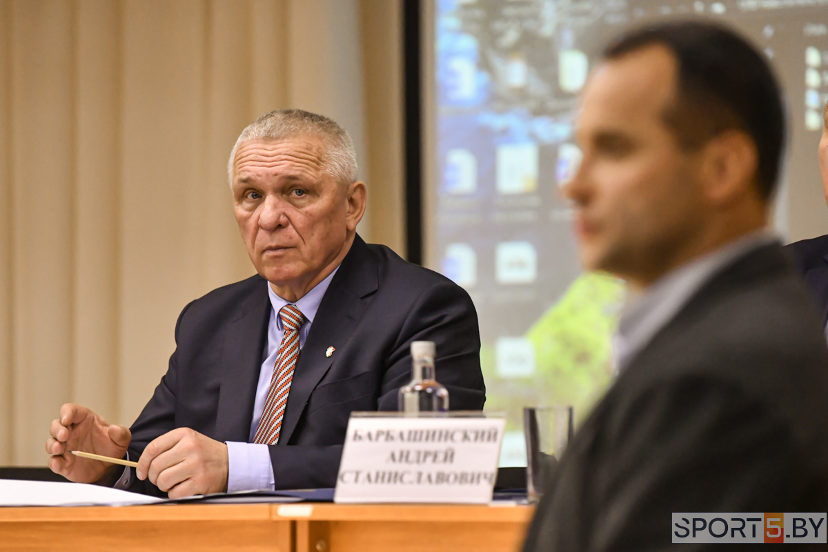 Владимир Коноплёв